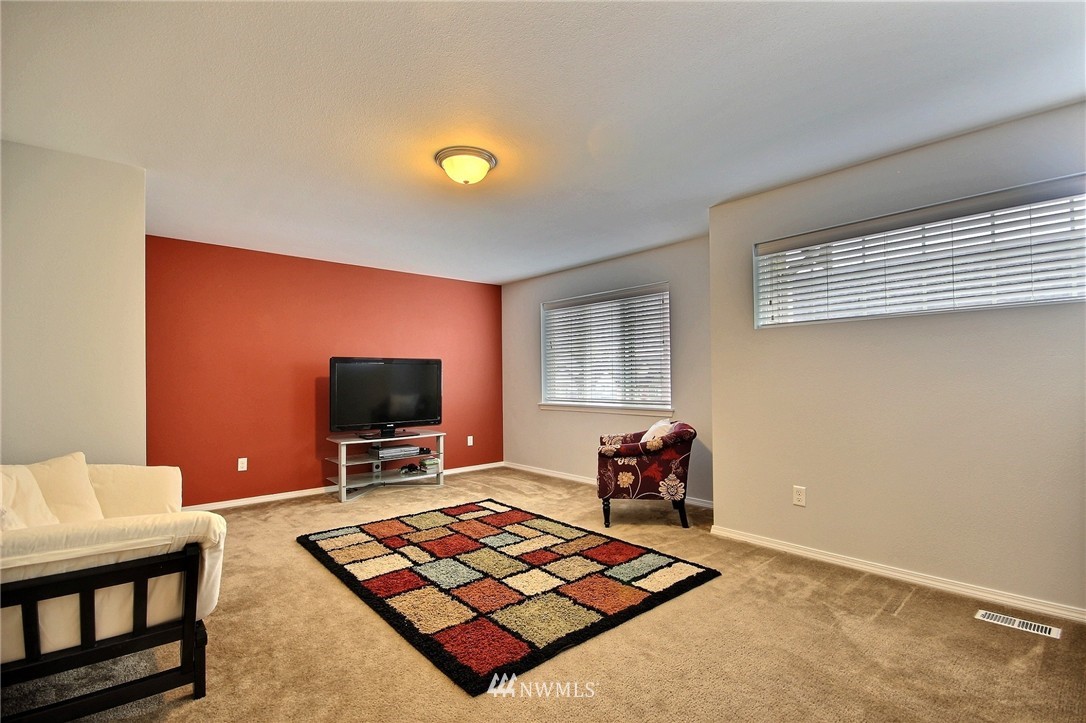 11645 Southeast 189th Place Renton, WA 98058 - Photo 17 of 25 Gallery Image 17