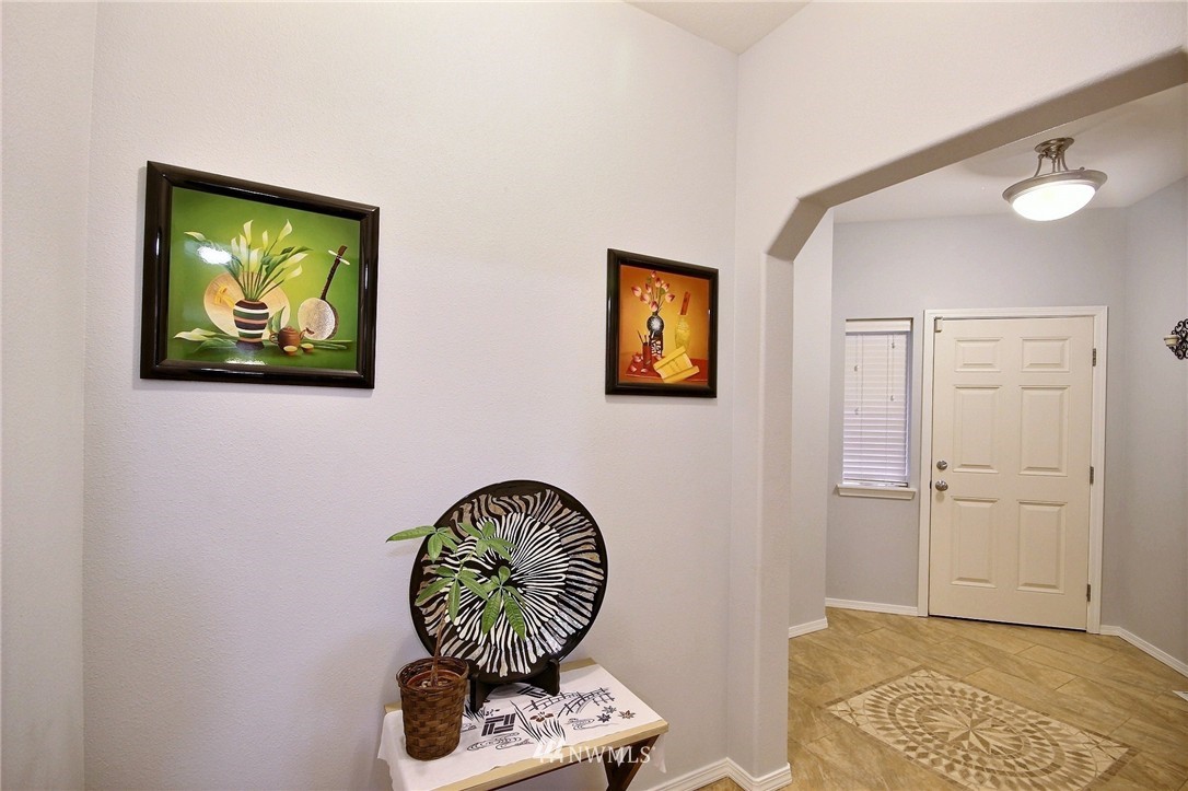 11645 Southeast 189th Place Renton, WA 98058 - Photo 3 of 25 Gallery Image 3