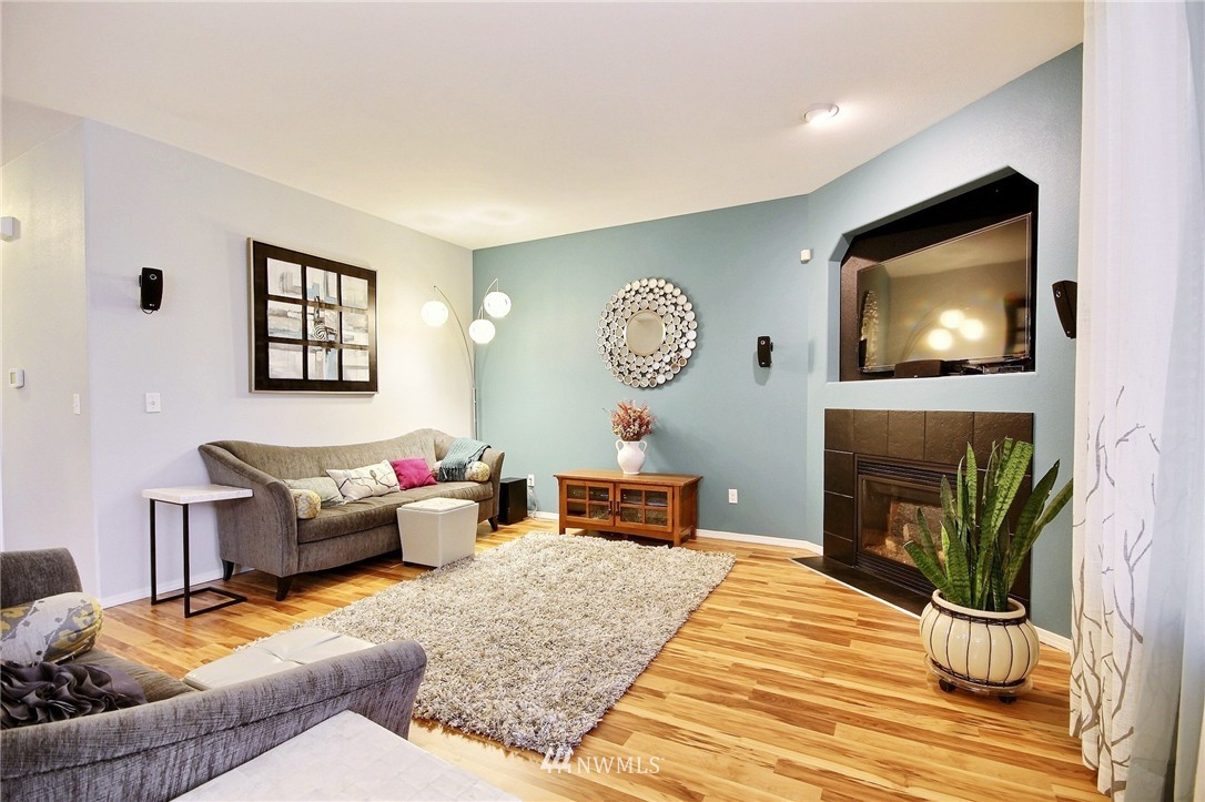 11645 Southeast 189th Place Renton, WA 98058 - Photo 6 of 25 Gallery Image 6
