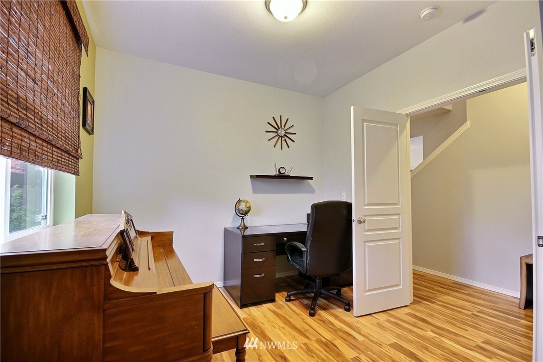 11645 Southeast 189th Place Renton, WA 98058 - Photo 9 of 25 Gallery Image 9