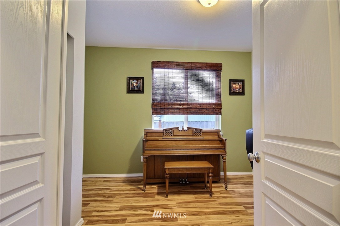 11645 Southeast 189th Place Renton, WA 98058 - Photo 10 of 25 Gallery Image 10