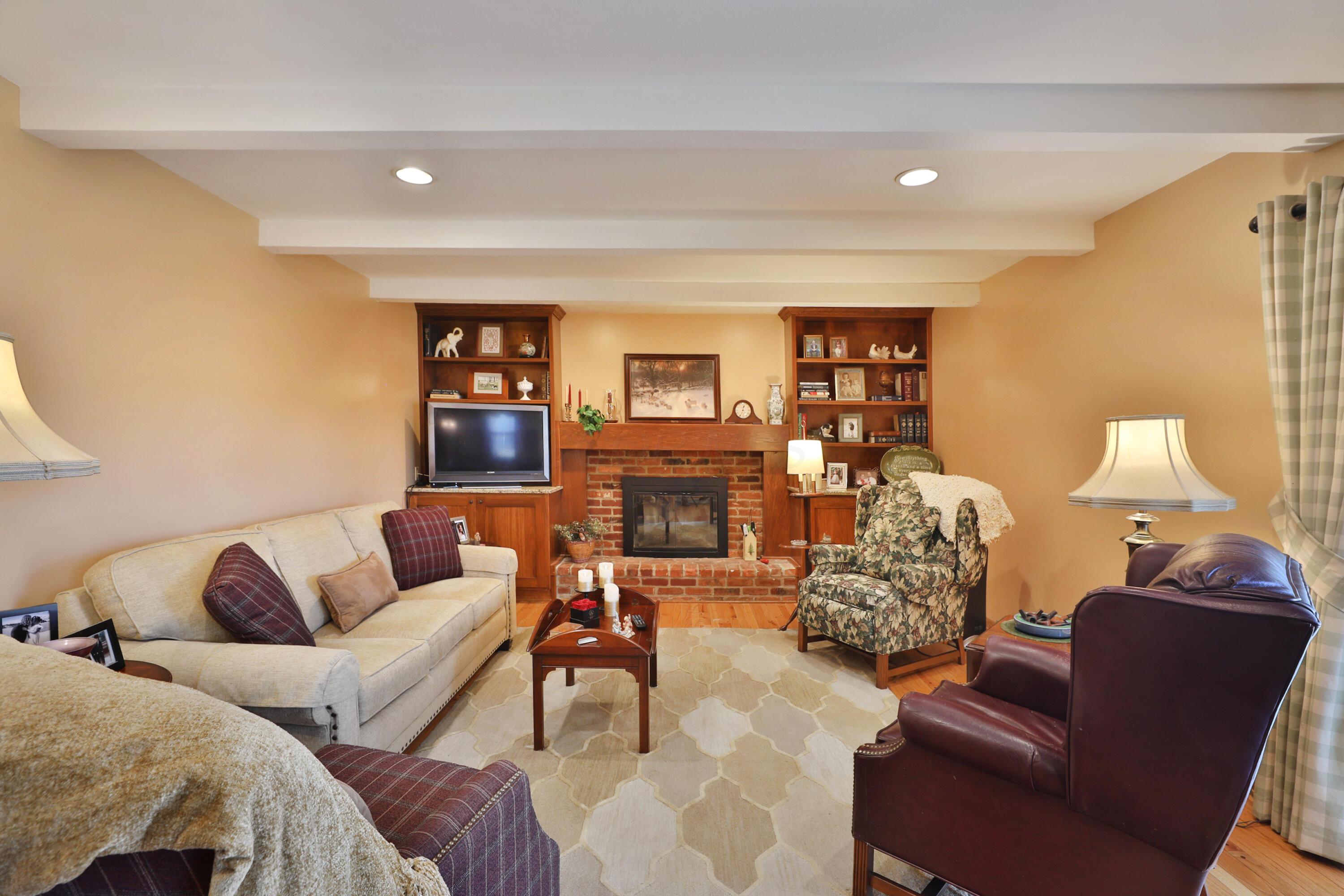 5580 Millington Road Columbus, OH 43235 - Photo 15 of 45 5580-Millington-15