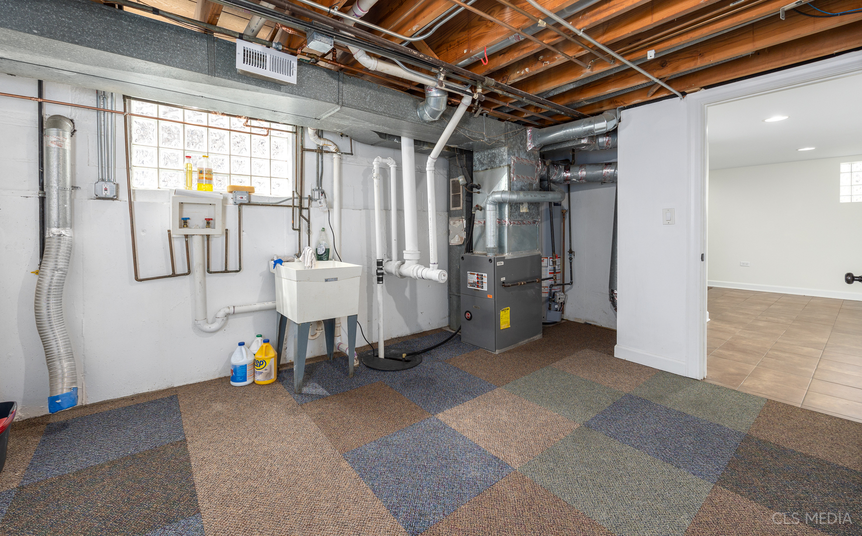 2112 Oakton Street Park Ridge, IL 60068 - Photo 19 of 24 a view of utility room with windows