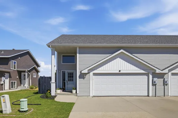 $270,000 | 1255 4th Street Northwest, West Fargo, ND 58078