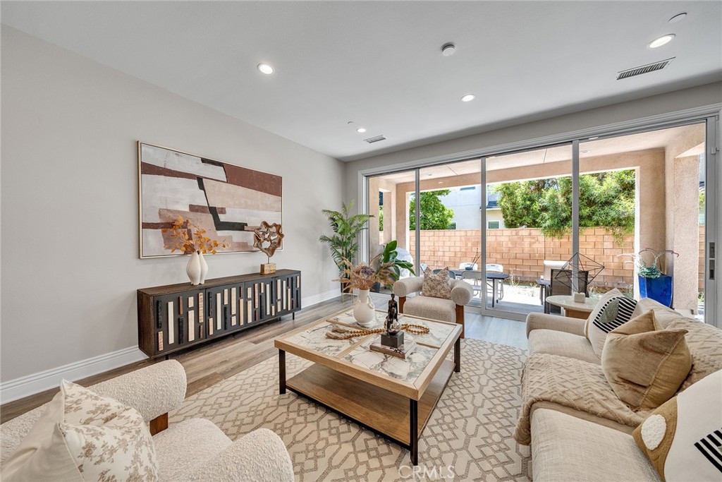61 Windwalker Way Tustin, CA 92782 - Photo 8 of 57
