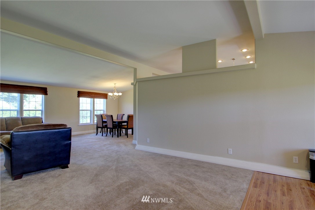 3758 North Hoffman Road Oak Harbor, WA 98277 - Photo 8 of 25 Gallery Image 8