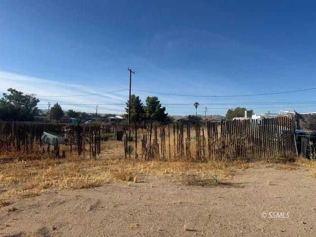 1333 Boston Ridgecrest, CA 93555 - Photo 3 of 6 Gallery Image 3