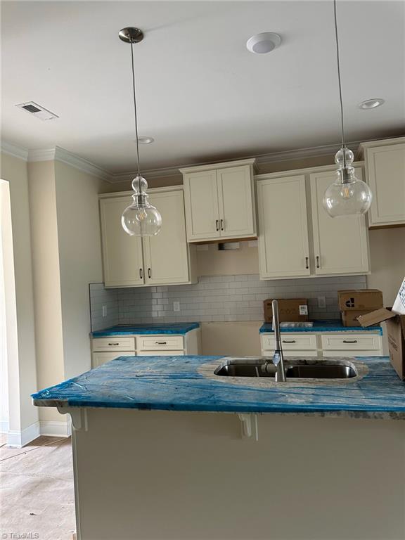 3215 Alyssa Way High Point, NC 27265 - Photo 6 of 23 Gallery Image 6