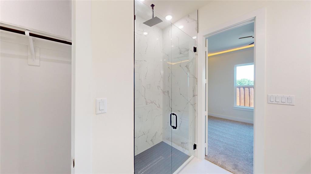 4439 Fatima Drive Irving, TX 75062 - Photo 12 of 30