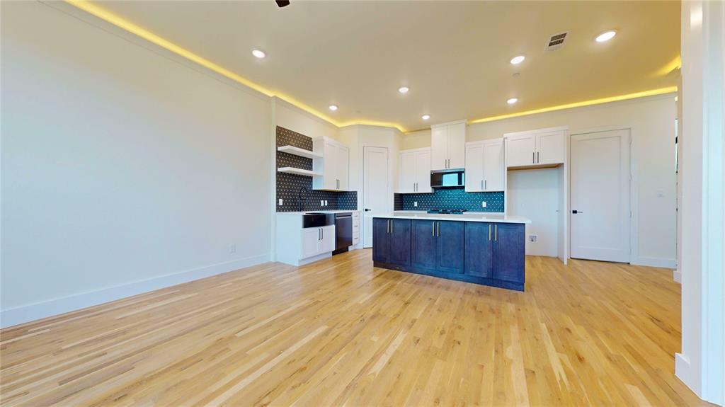 4439 Fatima Drive Irving, TX 75062 - Photo 4 of 30