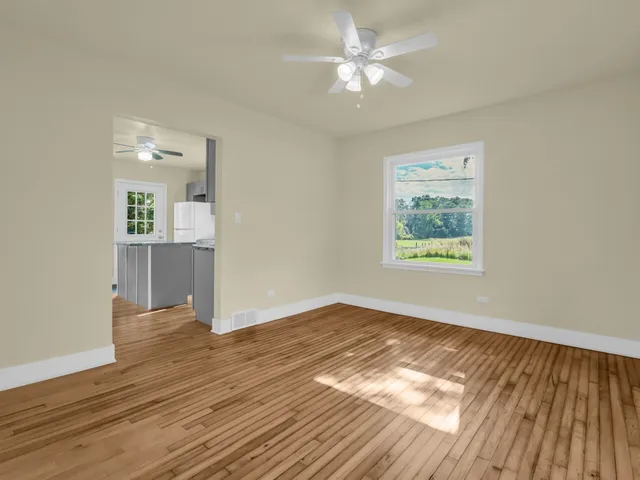 $2,800 | W4015 Black Point Road, Lake Geneva, WI 53147