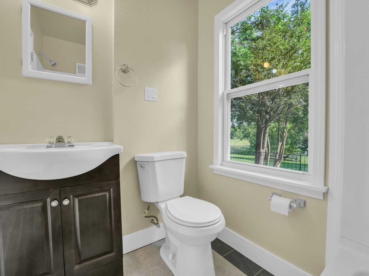 W4015 Black Point Road Lake Geneva, WI 53147 - Photo 10 of 28 Photo 10