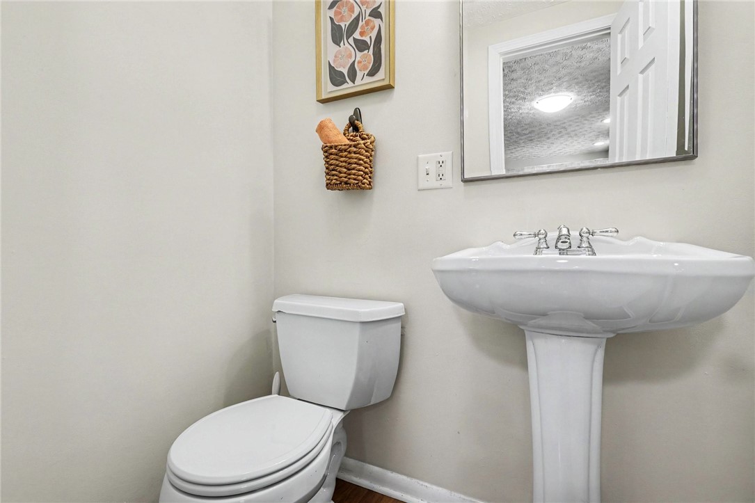 236 Wyndale Road Irondequoit, NY 14617 - Photo 10 of 26 Powder Room