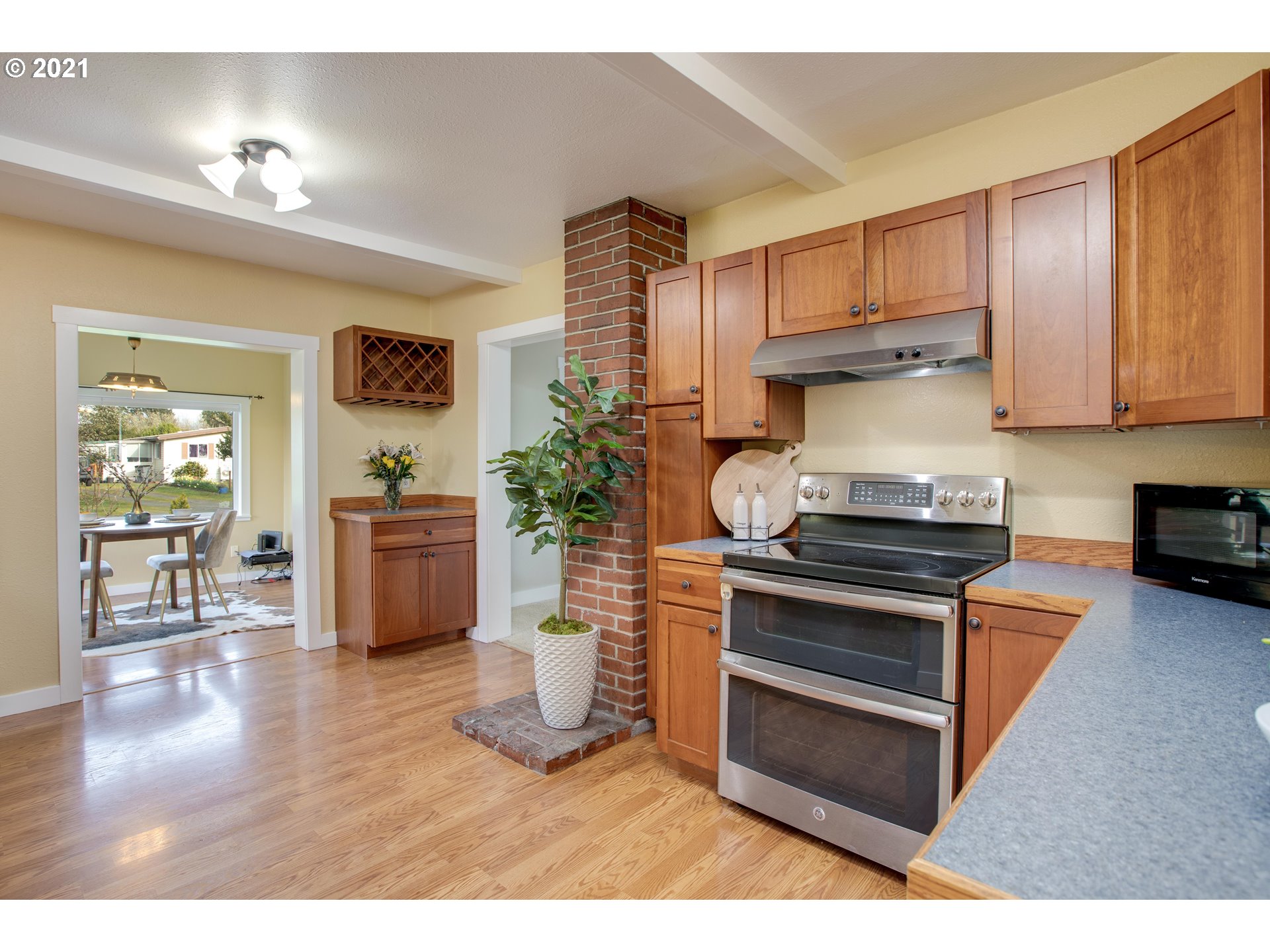 92424 Carnegie Road Astoria, OR 97103 - Photo 11 of 32