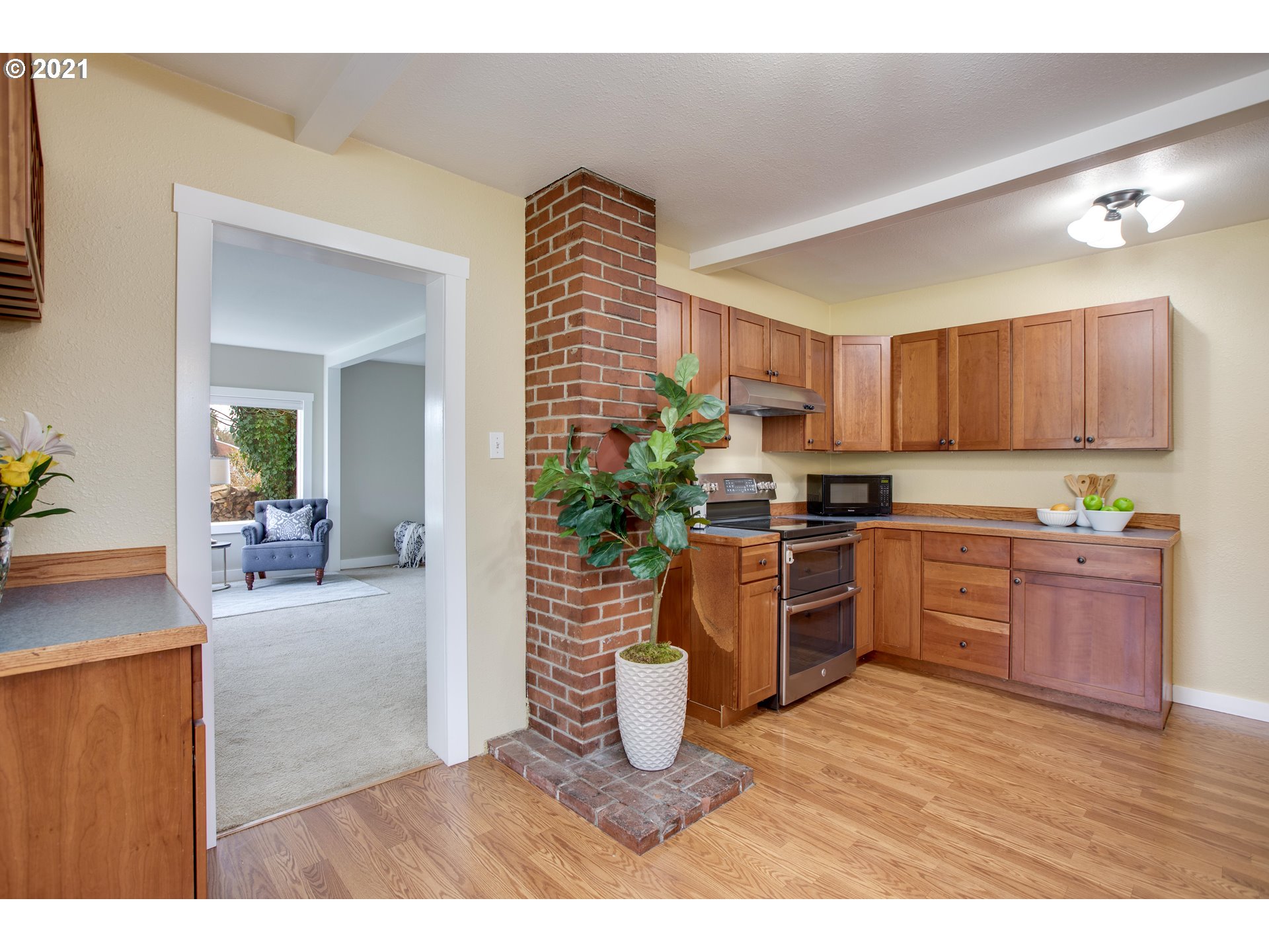 92424 Carnegie Road Astoria, OR 97103 - Photo 7 of 32