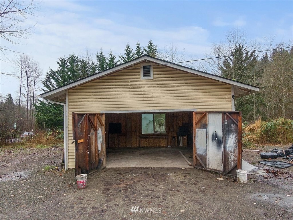 17849 Renton-Maple Valley Road Maple Valley, WA 98038 - Photo 26 of 33 a view of a small house