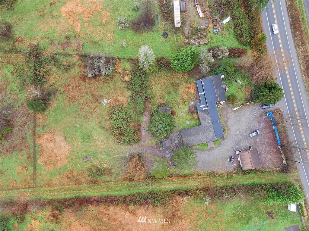 17849 Renton-Maple Valley Road Maple Valley, WA 98038 - Photo 28 of 33 an aerial view of a house with a yard