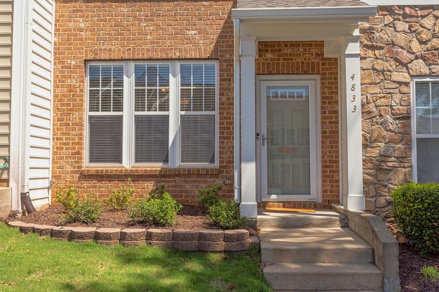 4833 Sir Duncan Way Raleigh, NC 27612 - Photo 2 of 38 Photo 2