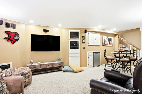 $550,000 | 9217 Shadow Lane, Bull Valley, IL 60097