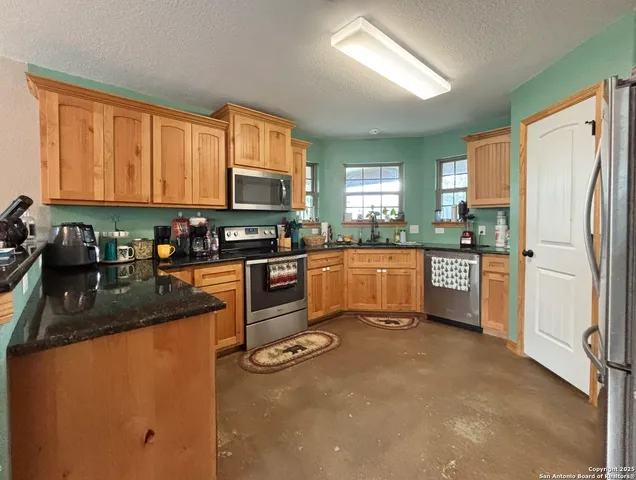 $280,000 | 128 Dunning Street, Gonzales, TX 78629