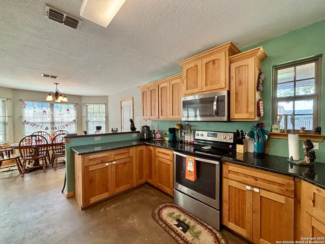 $280,000 | 128 Dunning Street, Gonzales, TX 78629