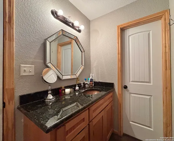 $280,000 | 128 Dunning Street, Gonzales, TX 78629