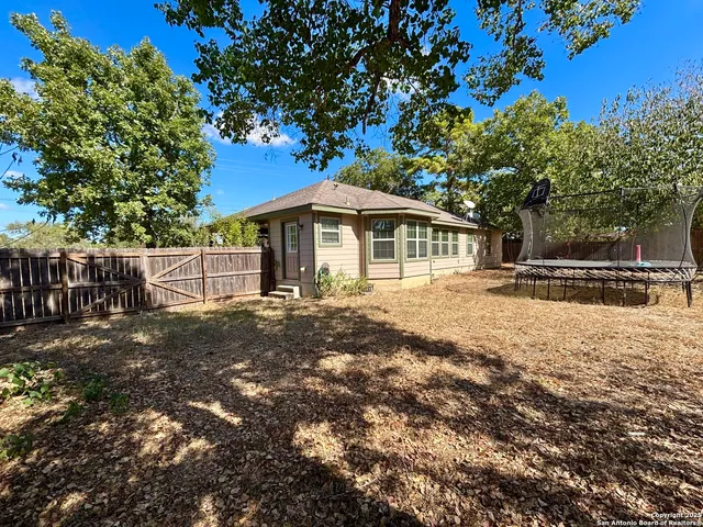 $280,000 | 128 Dunning Street, Gonzales, TX 78629