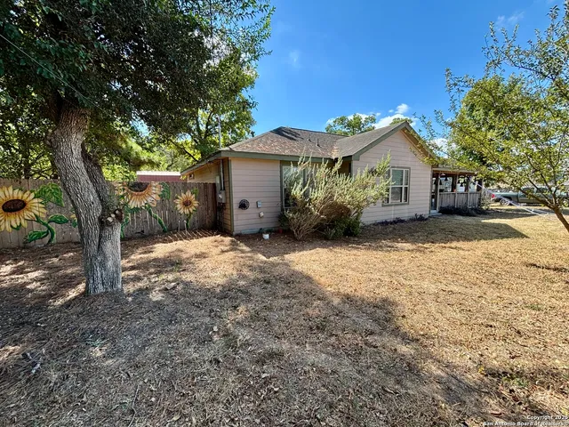 $280,000 | 128 Dunning Street, Gonzales, TX 78629