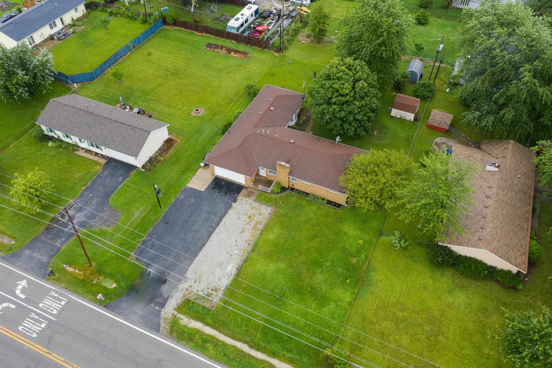 5814 Lahmeyer Road Fort Wayne, IN 46835 - Photo 4 of 29 Gallery Image 4