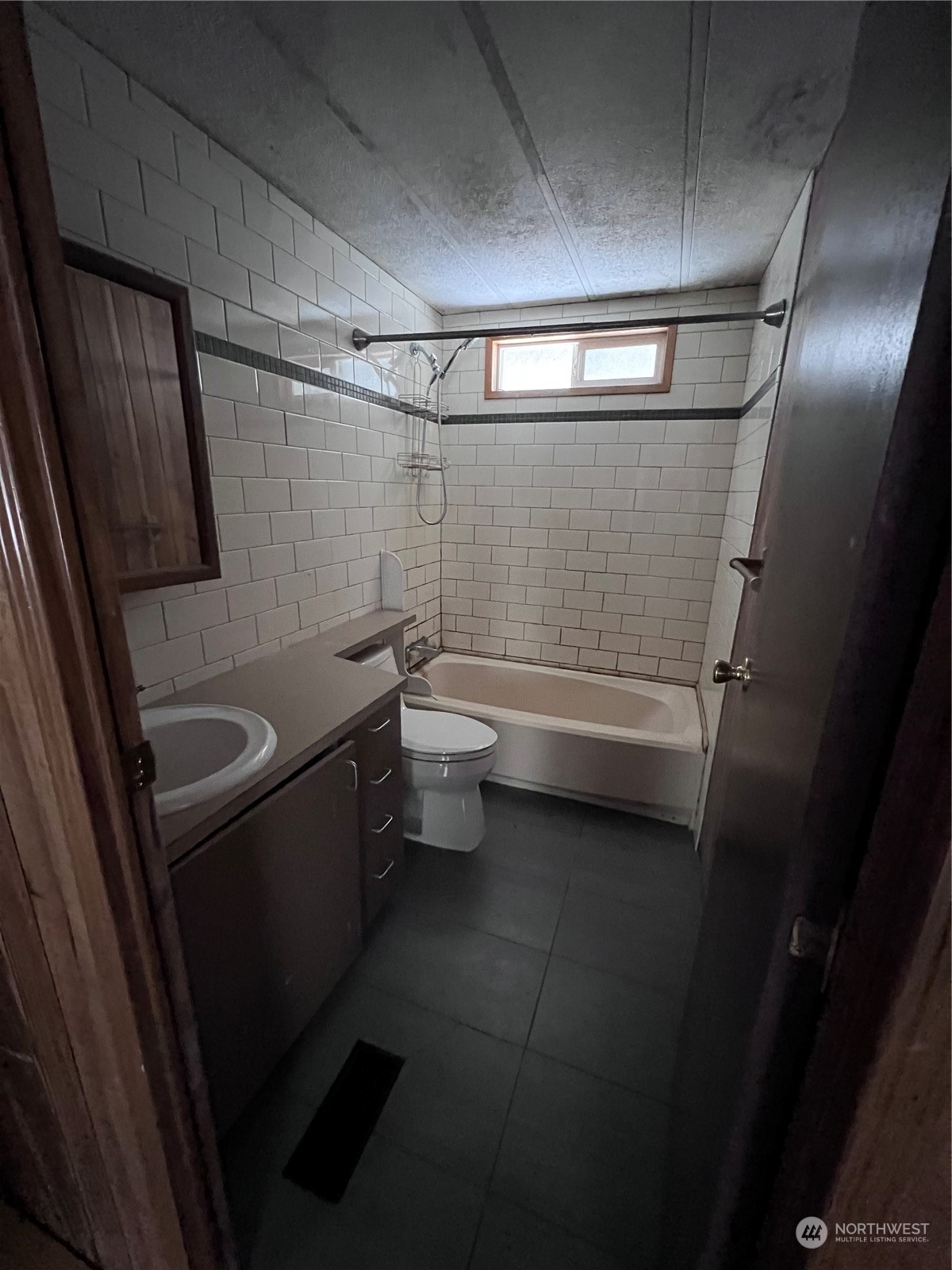 2408 Newberg Road Snohomish, WA 98290 - Photo 11 of 32 a bathroom with a sink a toilet and shower