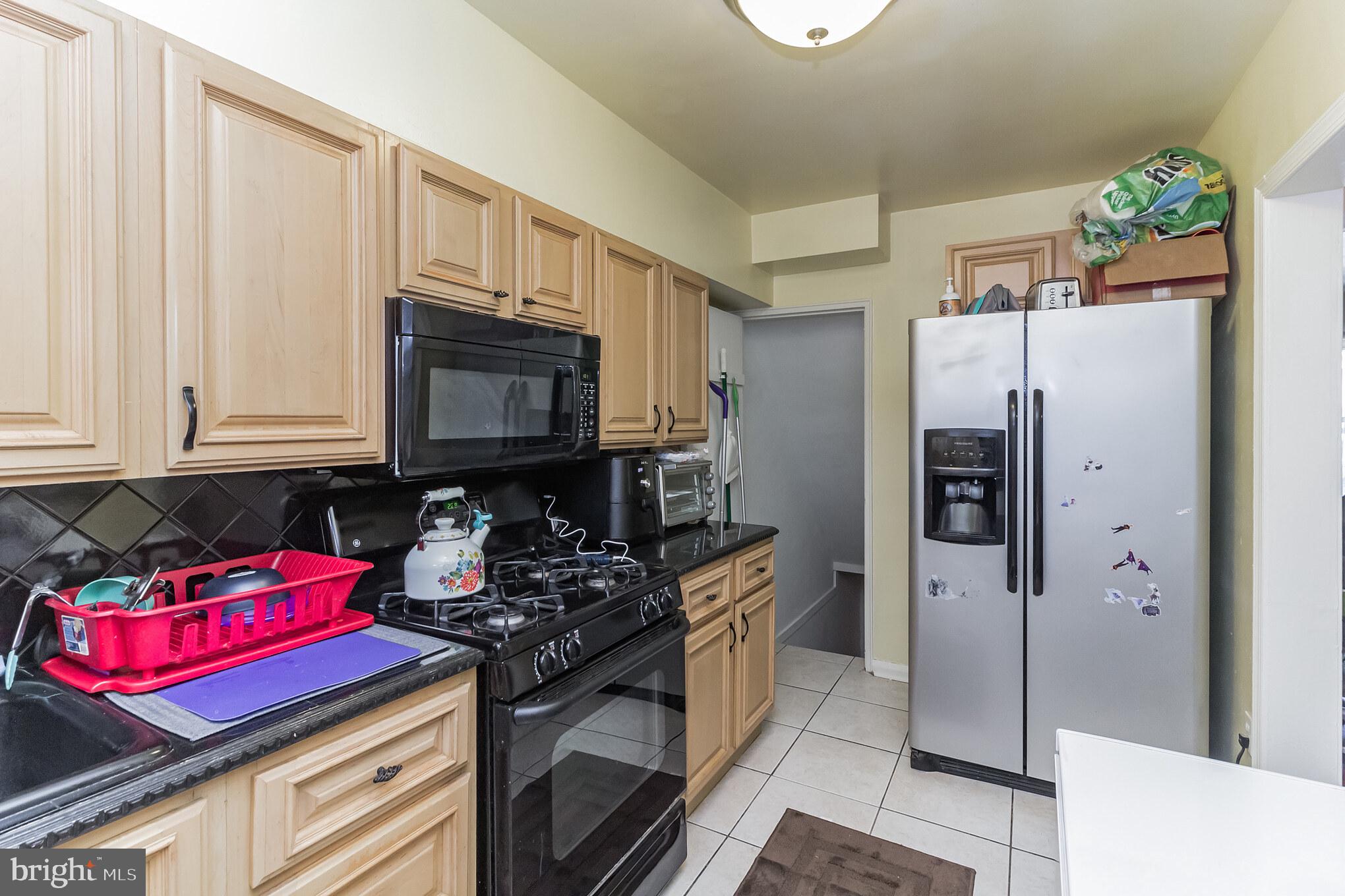 571 Brisbane Road Baltimore, MD 21229 - Photo 12 of 33