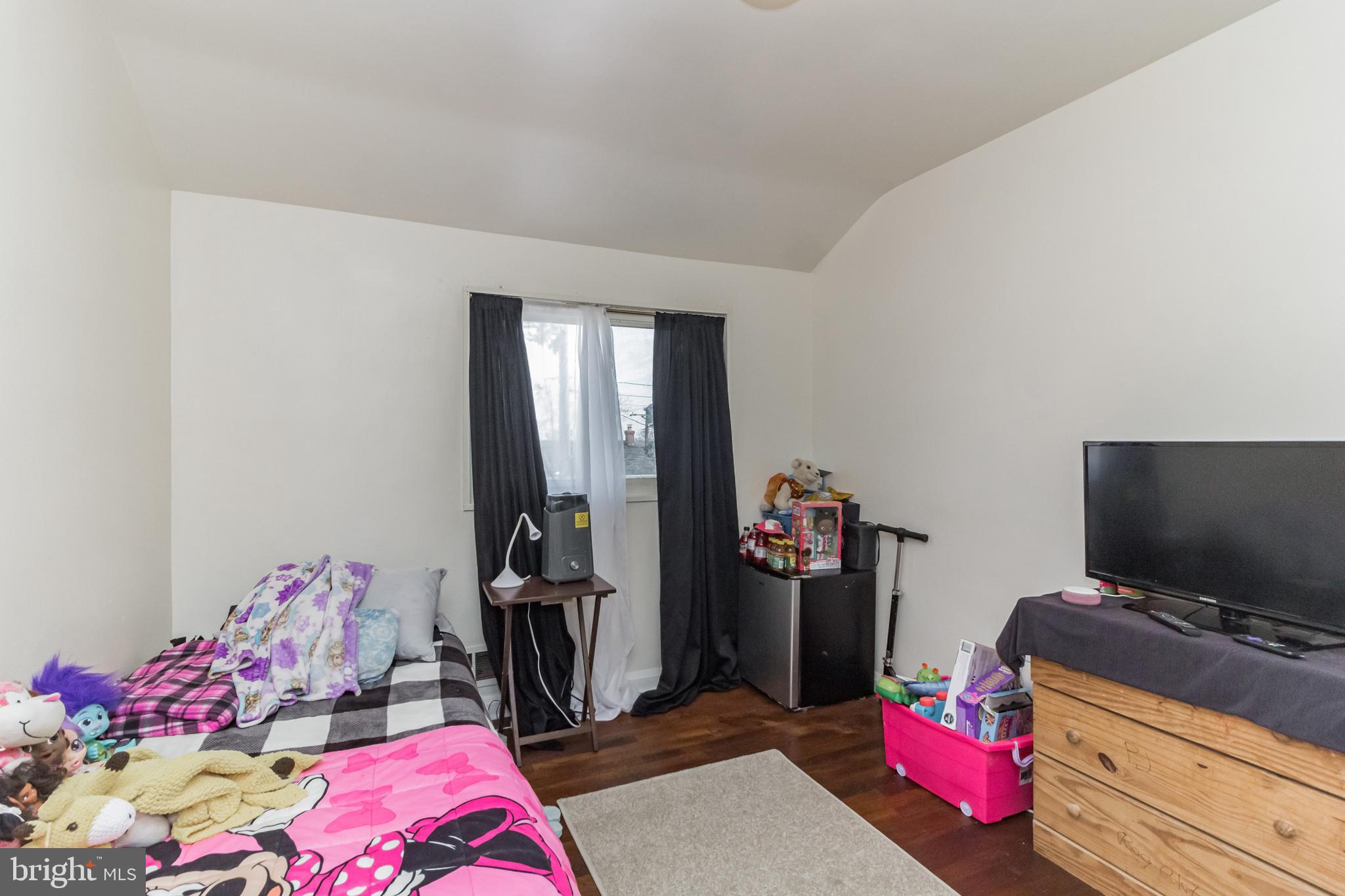 571 Brisbane Road Baltimore, MD 21229 - Photo 24 of 33