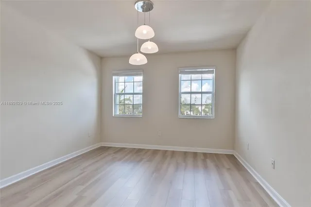 $3,000 | 17062 Southwest 95th Terrace, Miami, FL 33196