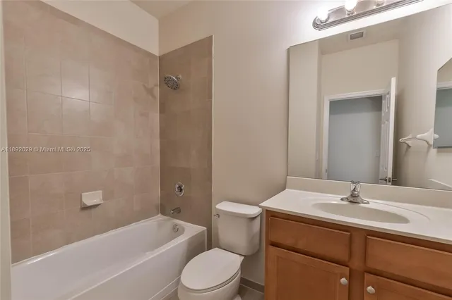 $3,000 | 17062 Southwest 95th Terrace, Miami, FL 33196