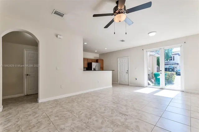 $3,000 | 17062 Southwest 95th Terrace, Miami, FL 33196