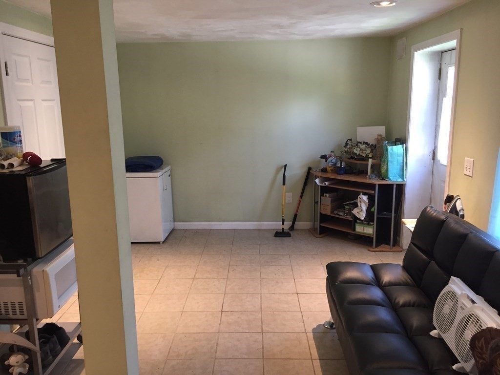 75 Lawrence Street Northborough, MA 01532 - Photo 13 of 35