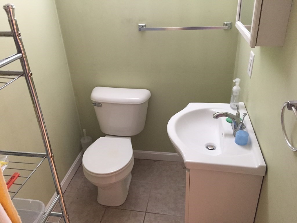 75 Lawrence Street Northborough, MA 01532 - Photo 15 of 35