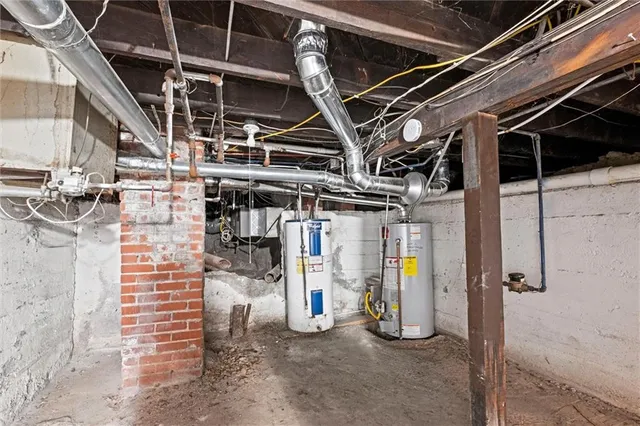 $210,000 | 514 West Walnut Street, Independence, MO 64050