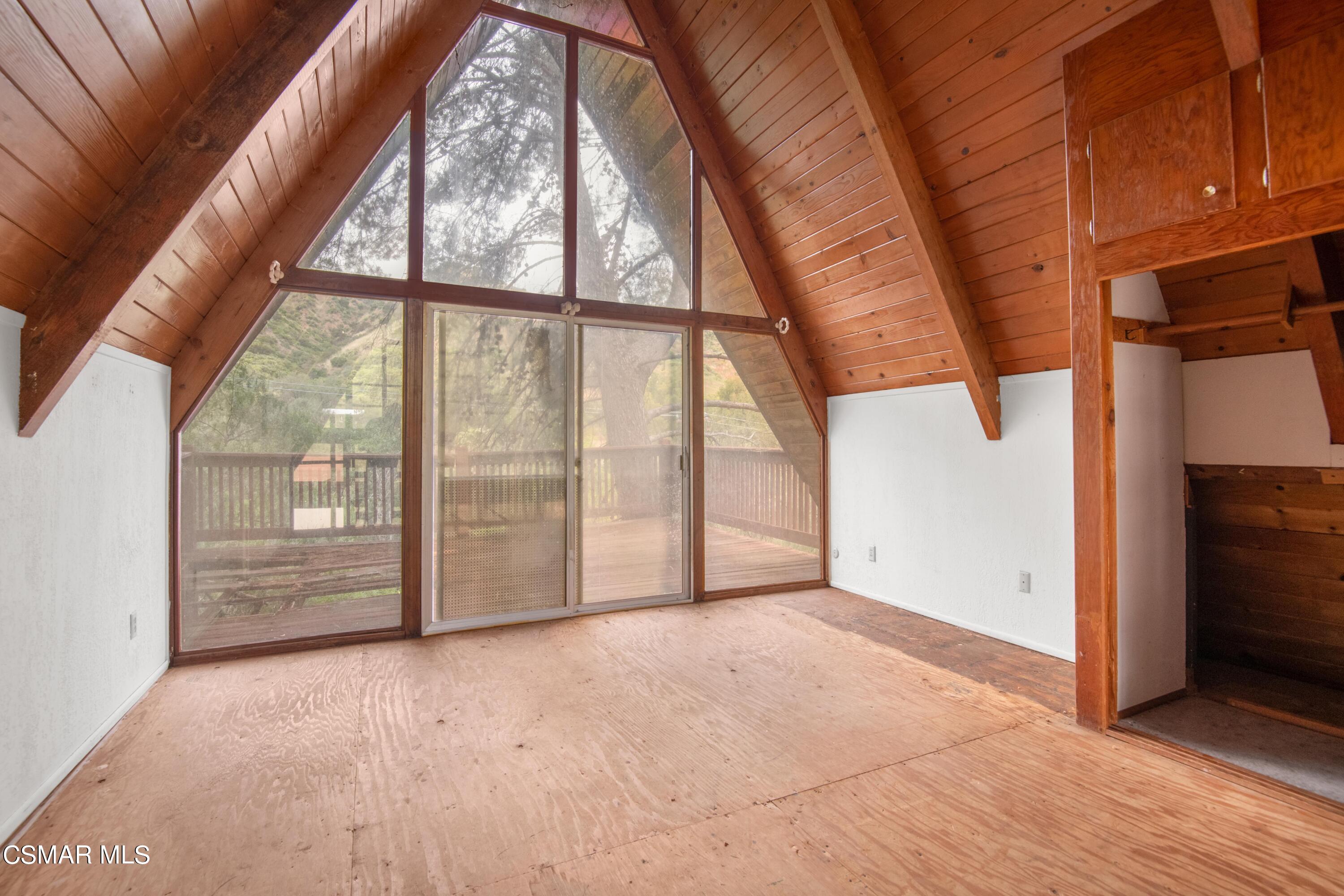 1024 Black Canyon Road Simi Valley, CA 93063 - Photo 21 of 31 an empty room with windows