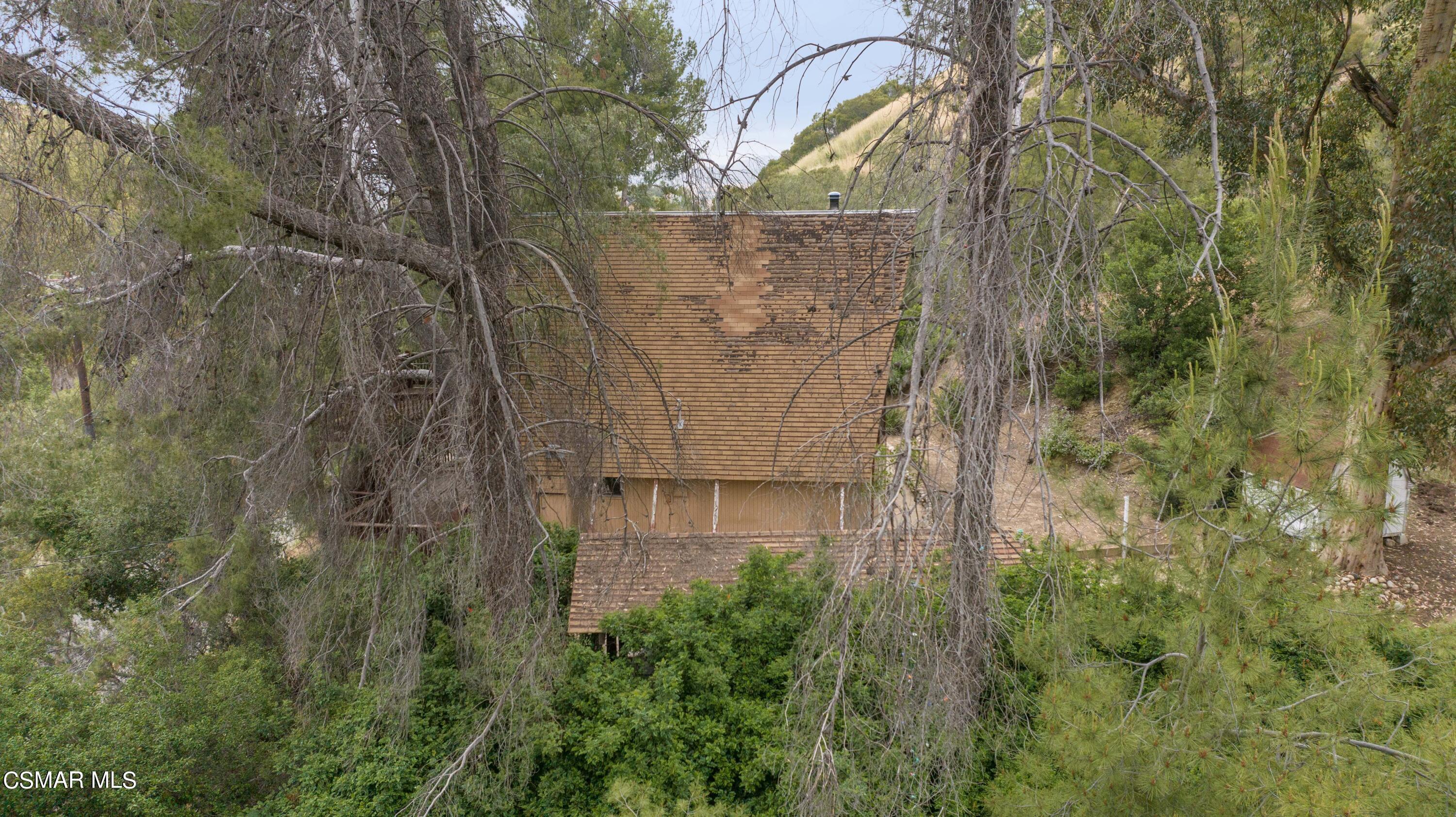 1024 Black Canyon Road Simi Valley, CA 93063 - Photo 29 of 31 a view of a brick wall