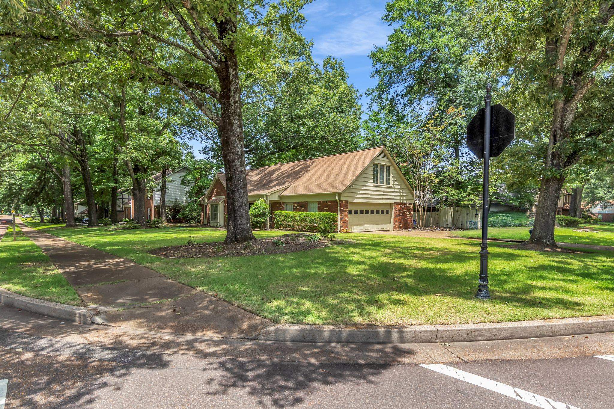 7118 McVay Road Germantown, TN 38138 - Photo 2 of 34