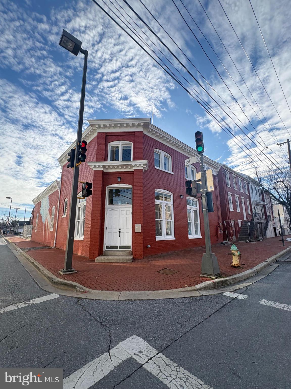106 West All Saints Street, Unit B2 Frederick, MD 21701 - Photo 4 of 16 a front view of a building
