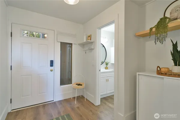 $390,000 | 6236 Northeast 137th Street, Unit 229, Redmond, WA 98052