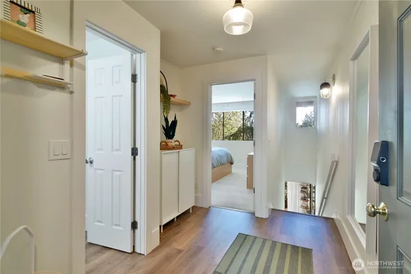 $390,000 | 6236 Northeast 137th Street, Unit 229, Redmond, WA 98052