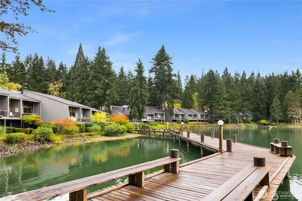 $390,000 | 6236 Northeast 137th Street, Unit 229, Redmond, WA 98052