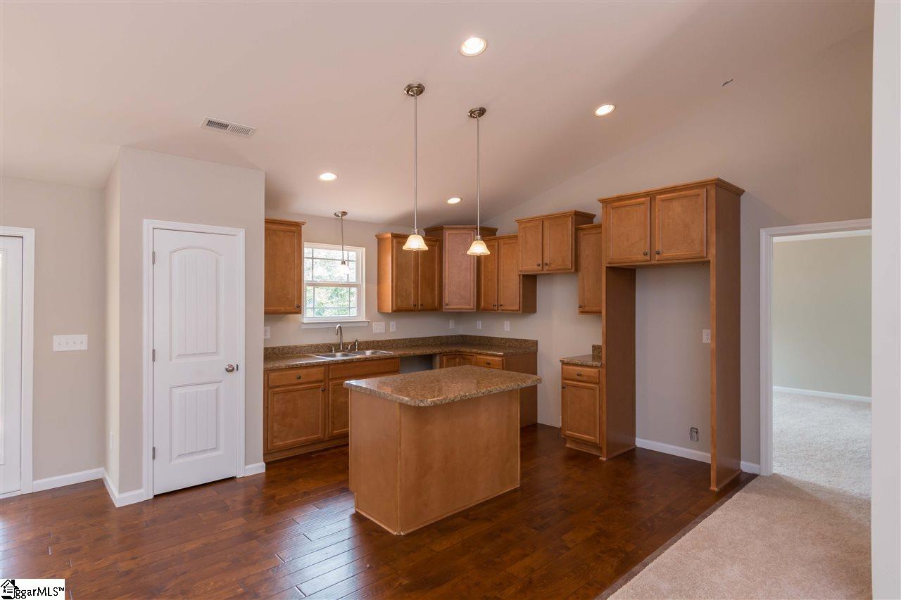 35 Lyman Lake Road Lyman, SC 29365 - Photo 7 of 23