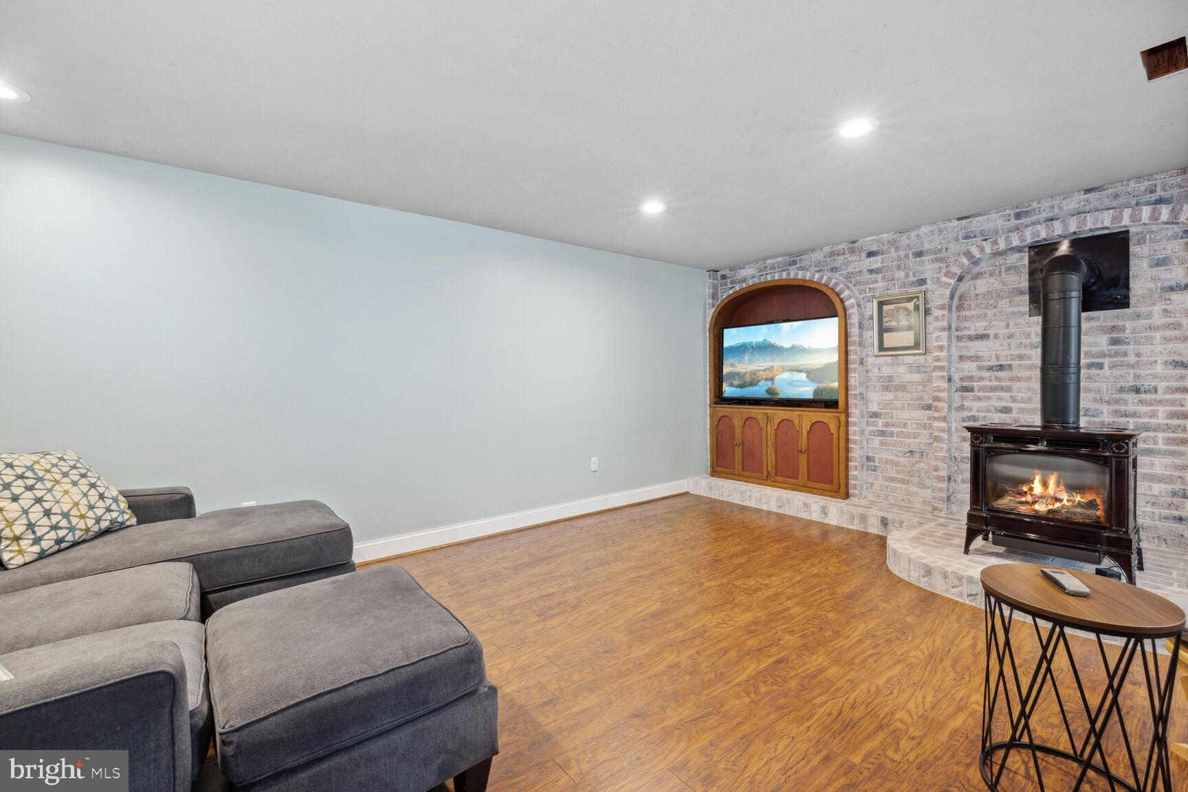 4304 Dover Drive Frederick, MD 21703 - Photo 13 of 42