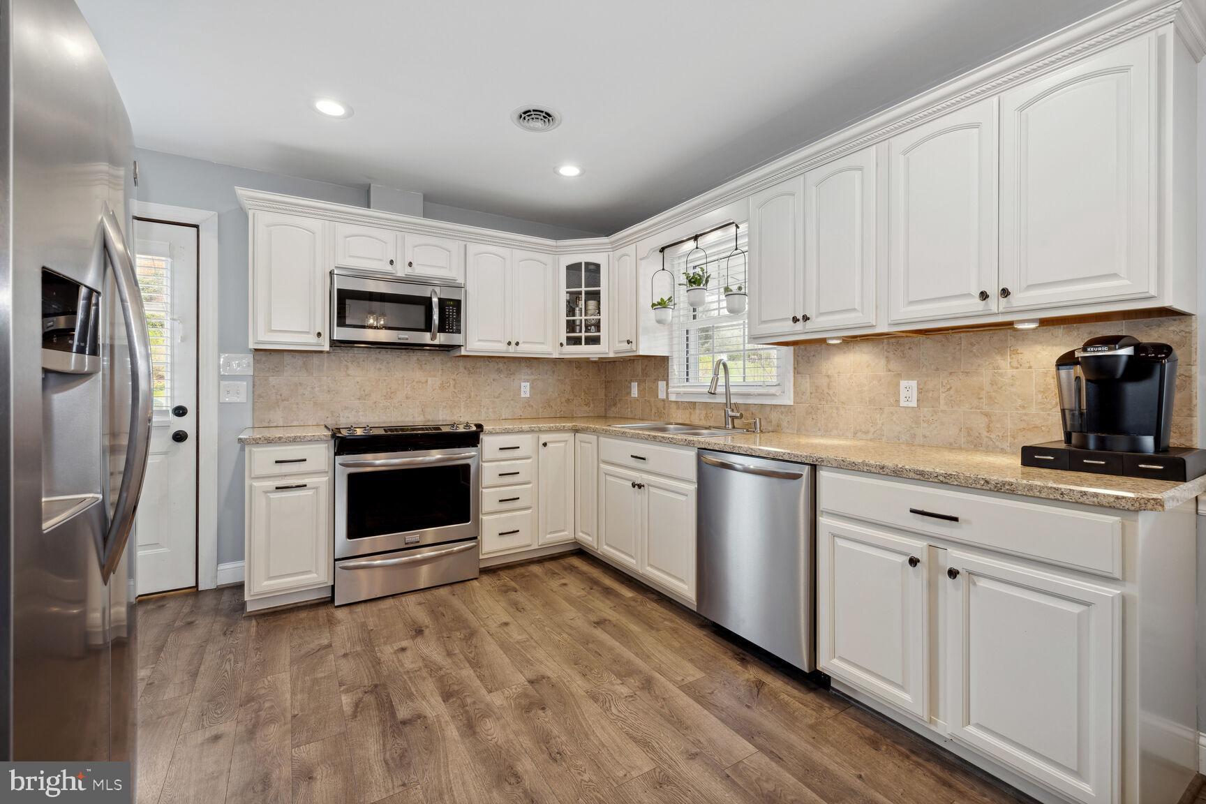 4304 Dover Drive Frederick, MD 21703 - Photo 10 of 42