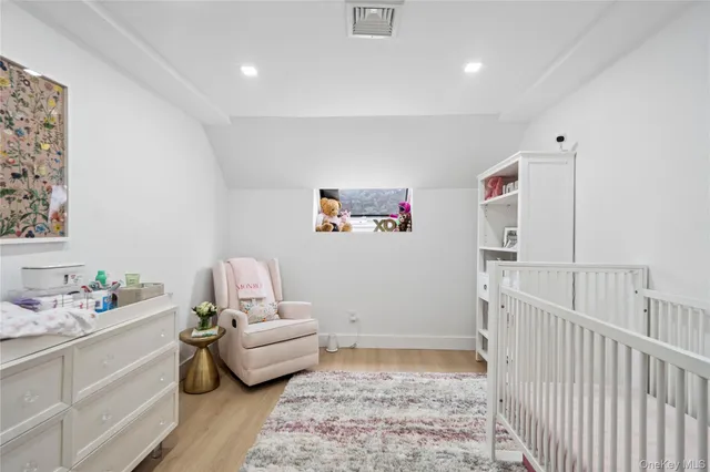 $1,788,000 | 16 Pony Circle, Roslyn Heights, NY 11577