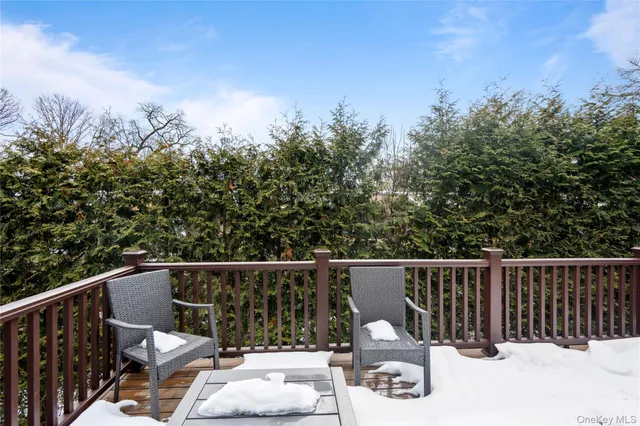 $1,788,000 | 16 Pony Circle, Roslyn Heights, NY 11577